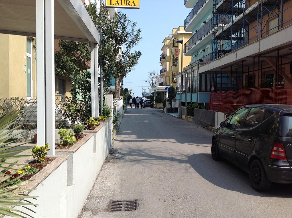 Hotel Laura 里米尼 外观 照片