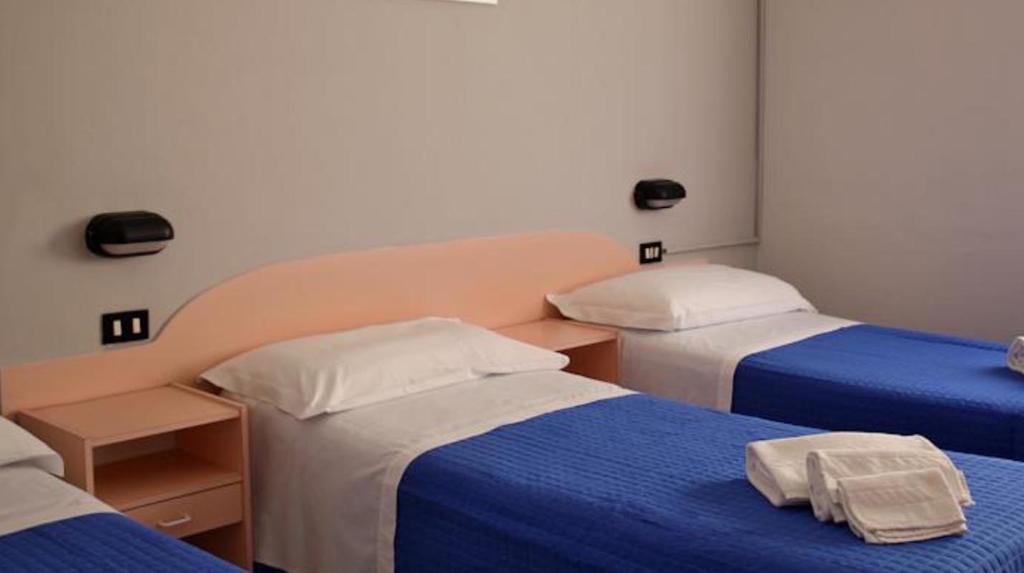 Hotel Laura 里米尼 客房 照片